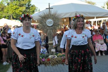 Święto Plonów Powiatu Wieluńskiego odbyło się w Osjakowie